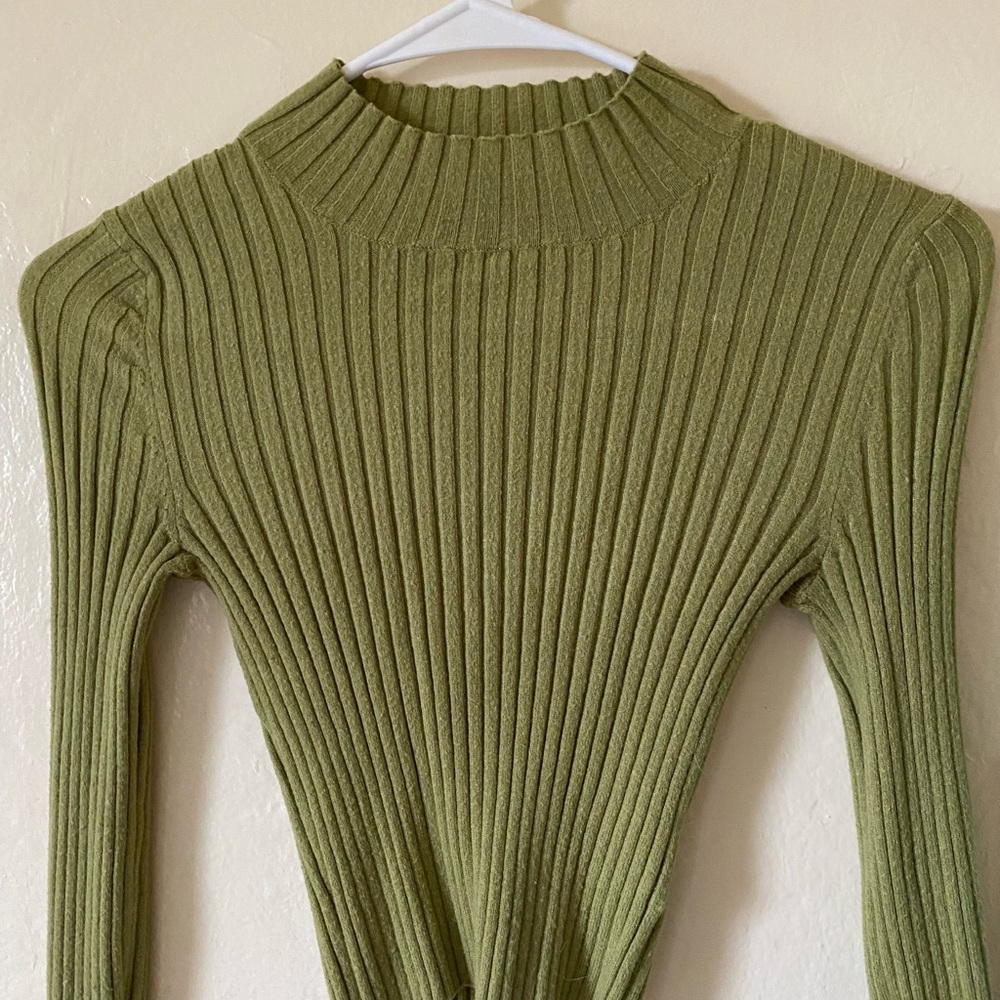 Light Green Kendall & Kylie long sleeve turtle neck